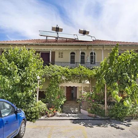 شقة Tasoula With Mountain View نِكيانا